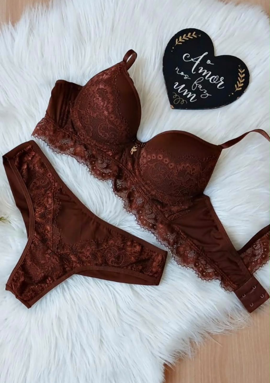 Conjunto Isadora - Foto principal Conjunto Isadora em renda e poliamida - Treviso Lingerie